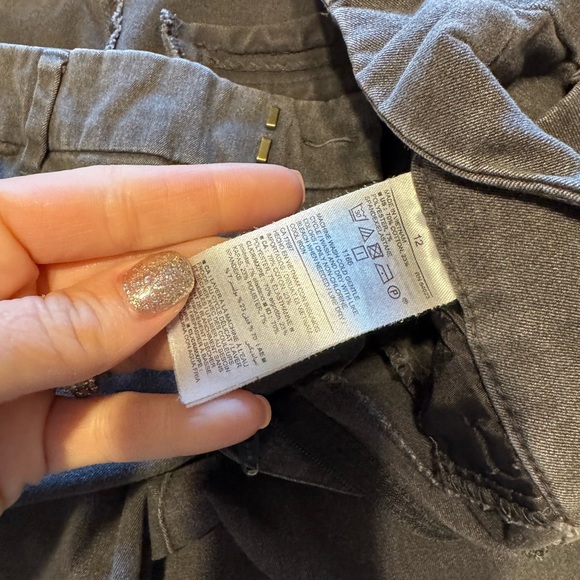 Old Navy Pants - Picture 3 of 6